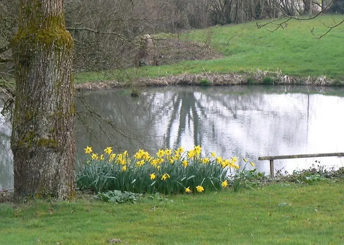 Fermette Dans Les Pays De La Loire * Izé